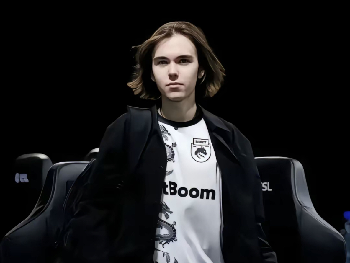 LPL春季赛今日首发名单：Uzi仍未首发 Ale大战TheShy