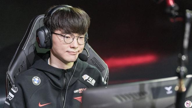 faker 成为2025年全球总决赛首位参赛10次的选手